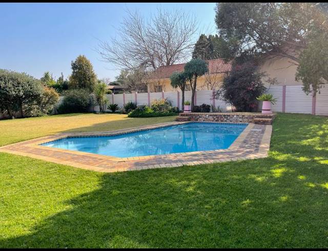 3 BEDROOM HOUSE FOR SALE IN VANDERBIJLPARK SE 2